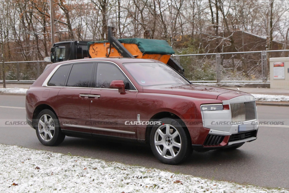 Rolls-Royce Cullinan 2024 để lộ đèn và lưới tản nhiệt phát sáng kiểu mới trên đường thử, dễ ra mắt năm sau - Ảnh 5.