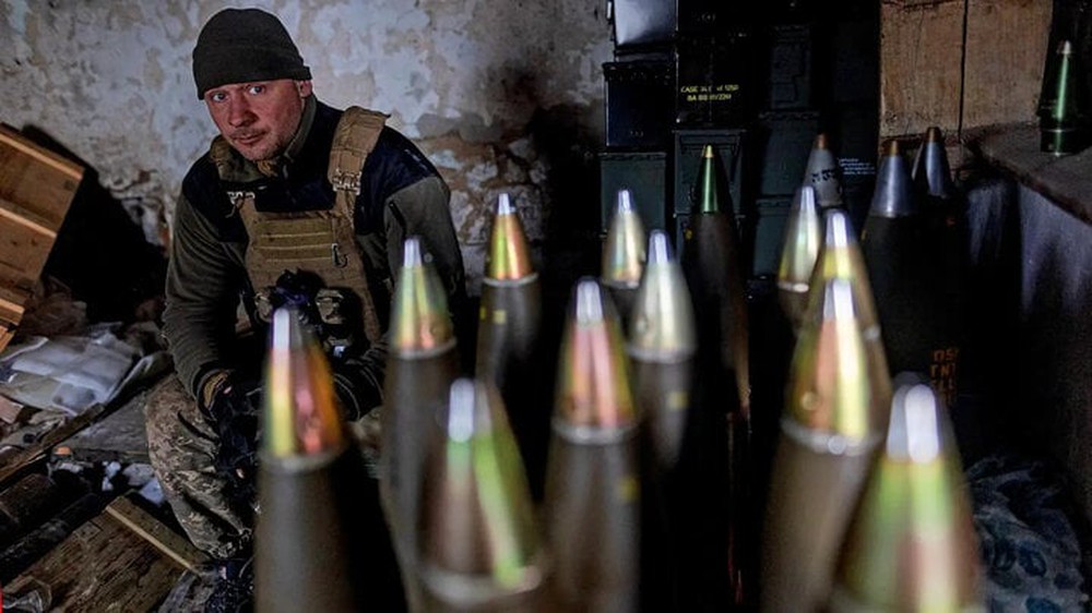 Bộ trưởng Quốc phòng Mỹ choáng váng trước yêu cầu 17 triệu đạn pháo của Ukraine - Ảnh 1.