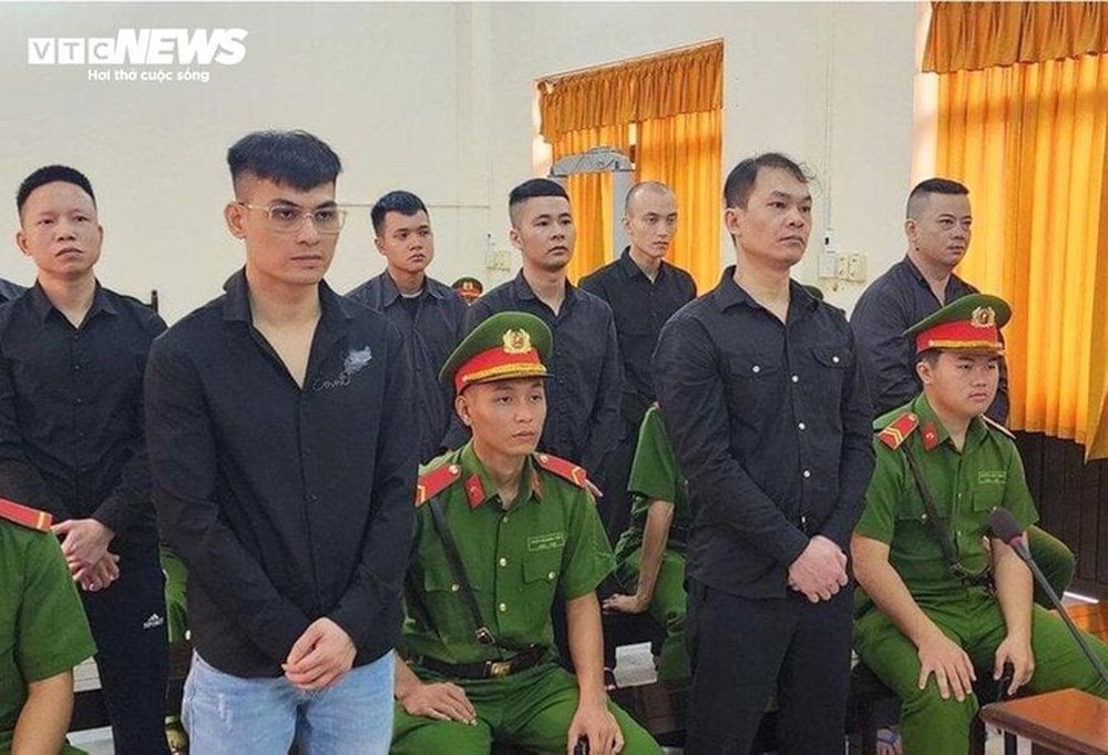 2 nhóm hỗn chiến ở Kiên Giang lĩnh tổng 40 năm tù - Ảnh 1.