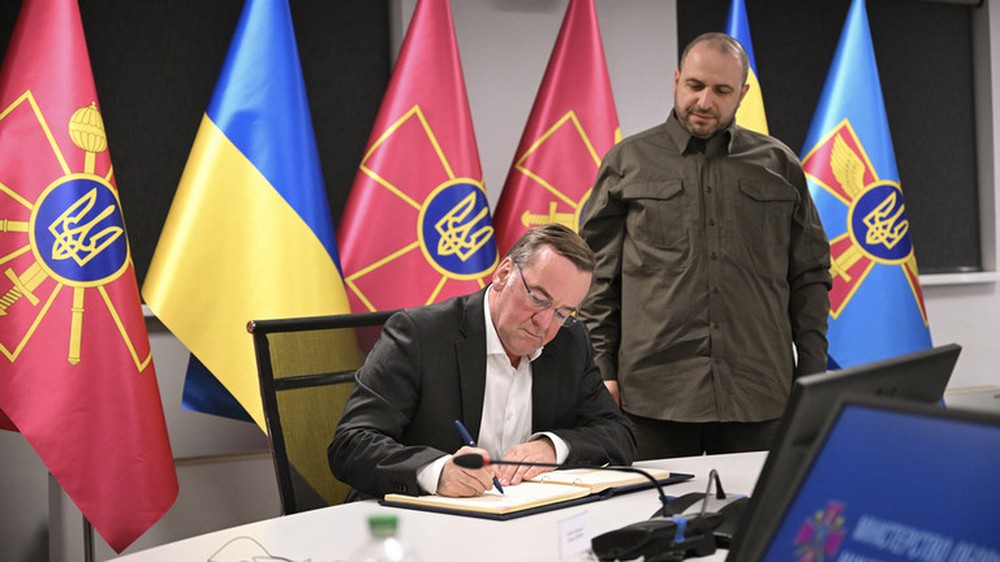 Bộ trưởng Đức tuyên bố Ukraine không phải đồng minh - Ảnh 1.