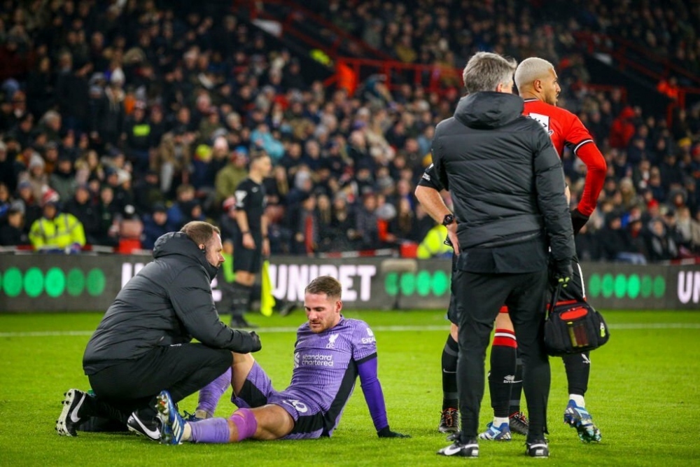 HLV Jurgen Klopp báo tin “sét đánh” sau chiến thắng vất vả của Liverpool - Ảnh 2.