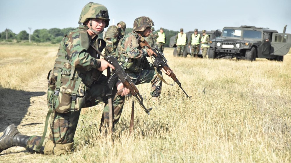 RIA Novosti: Nước châu Âu có 6.500 quân chuẩn bị chiến tranh chống Nga, vũ khí đang được bơm đầy - Ảnh 2.