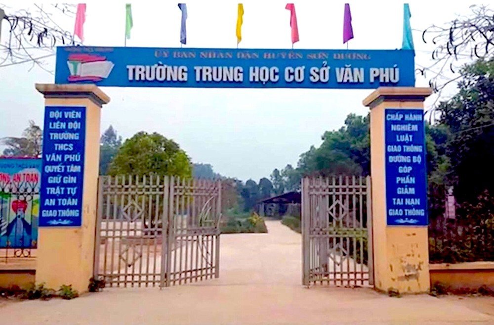 Cô giáo bị học sinh nhốt, ném dép: Công đoàn Giáo dục Việt Nam vào cuộc - Ảnh 1.