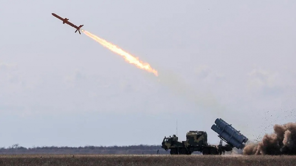Ukraine cải tiến tên lửa Neptune, tăng tầm bắn lên 400km - Ảnh 1.