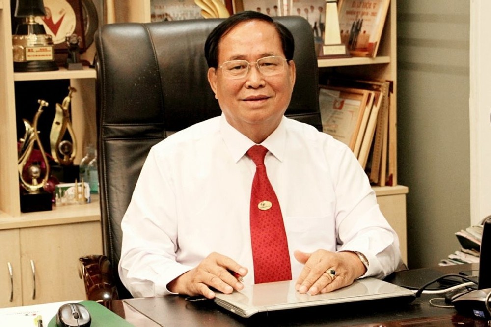 Ông Đặng Phước Thành xin từ nhiệm vị trí Chủ tịch Vinasun sau 23 năm, con trai ngồi vào ghế Tổng giám đốc - Ảnh 2.