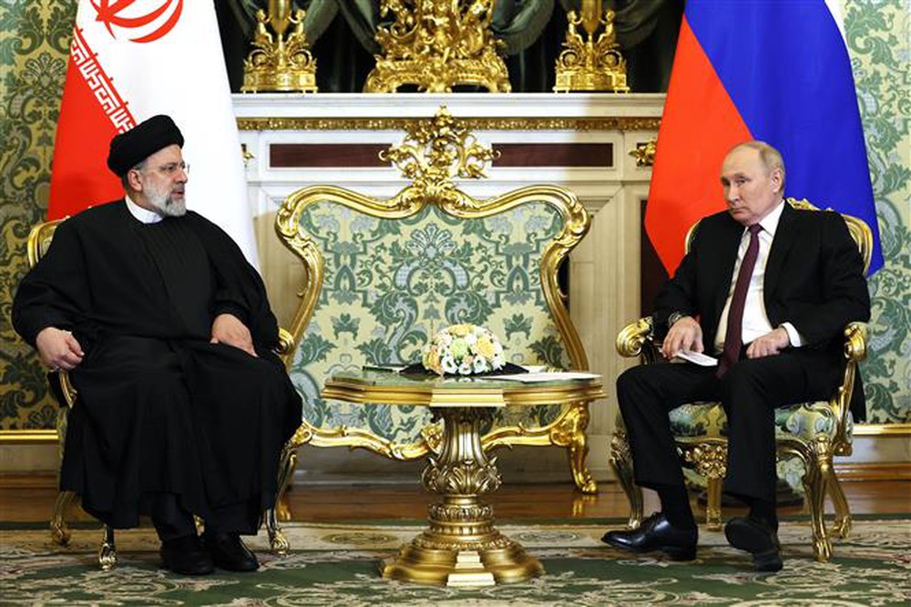 Áp lực trừng phạt từ phương Tây thúc đẩy sự hợp tác kinh tế giữa Nga và Iran - Ảnh 1.