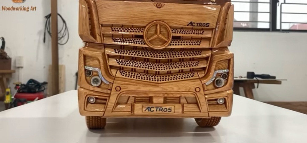 Mercedes-Benz Actros bằng gỗ tinh xảo của thợ Việt - Ảnh 7.