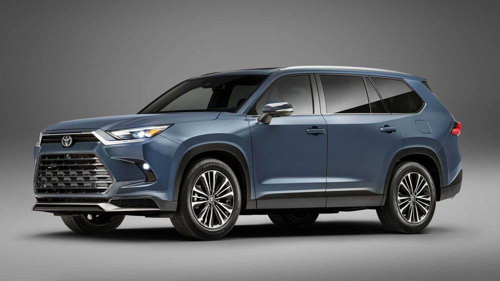 Ra mắt Toyota Grand Highlander 2023: Chuẩn ao ước của gia đình với hàng 3 siêu rộng, cốp vừa 7 vali - Ảnh 1.