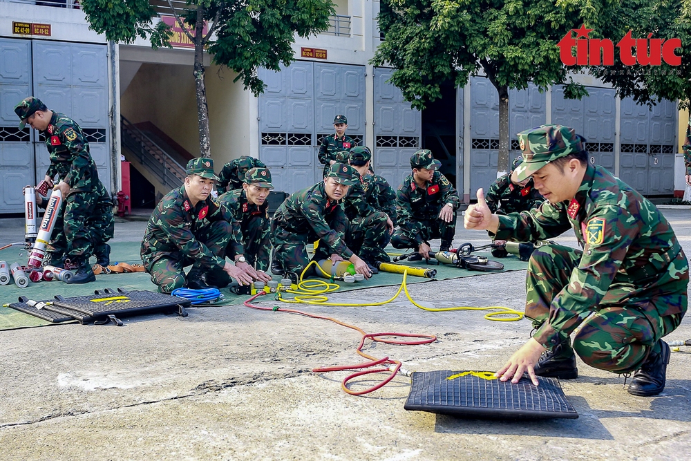 Cận cảnh trang bị cứu hộ đặc biệt của Công binh Việt Nam mang tới Thổ Nhĩ Kỳ - Ảnh 4.