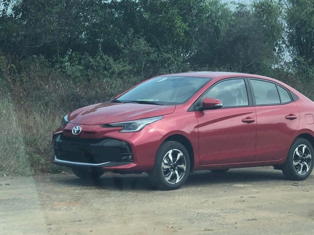 Toyota Vios 2023 lộ diện tại trạm đăng kiểm khí thải, ngày bán không còn xa, Accent cần dè chừng - Ảnh 2.