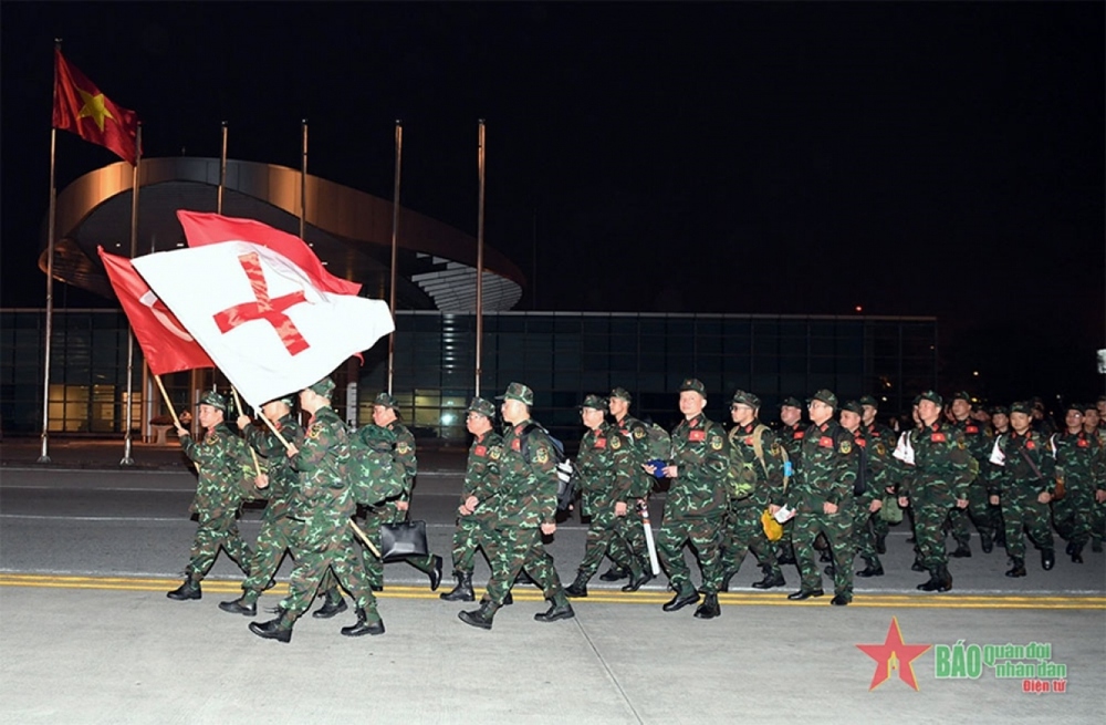 Người sỹ quan trẻ hoãn ngày cưới, lên đường sang Thổ Nhĩ Kỳ cứu hộ cứu nạn - Ảnh 1.