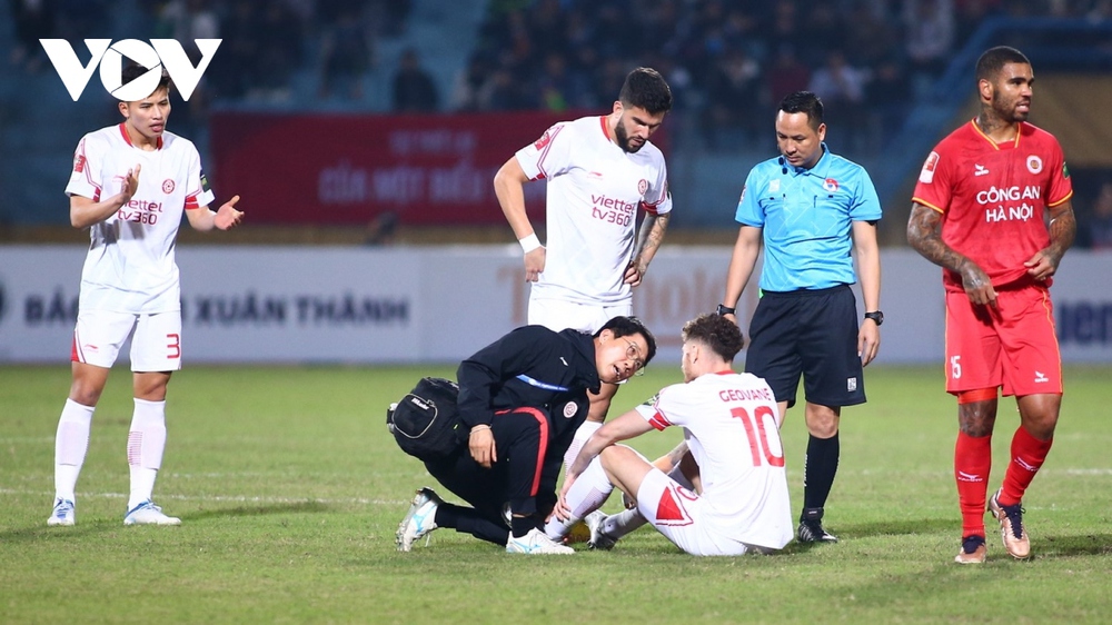  Trực tiếp CLB Công an Hà Nội 0-1 Viettel FC: Trung vệ Tiến Dũng mở điểm - Ảnh 1.