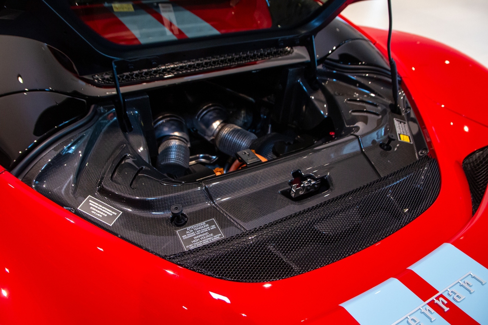 Tôi dự ra mắt kín Ferrari 296 GTS tại VN và được tiết lộ tiền đặt cọc 2,5 tỷ đồng, riêng tiền dải sơn trang trí đã đủ mua Santa Fe - Ảnh 10.
