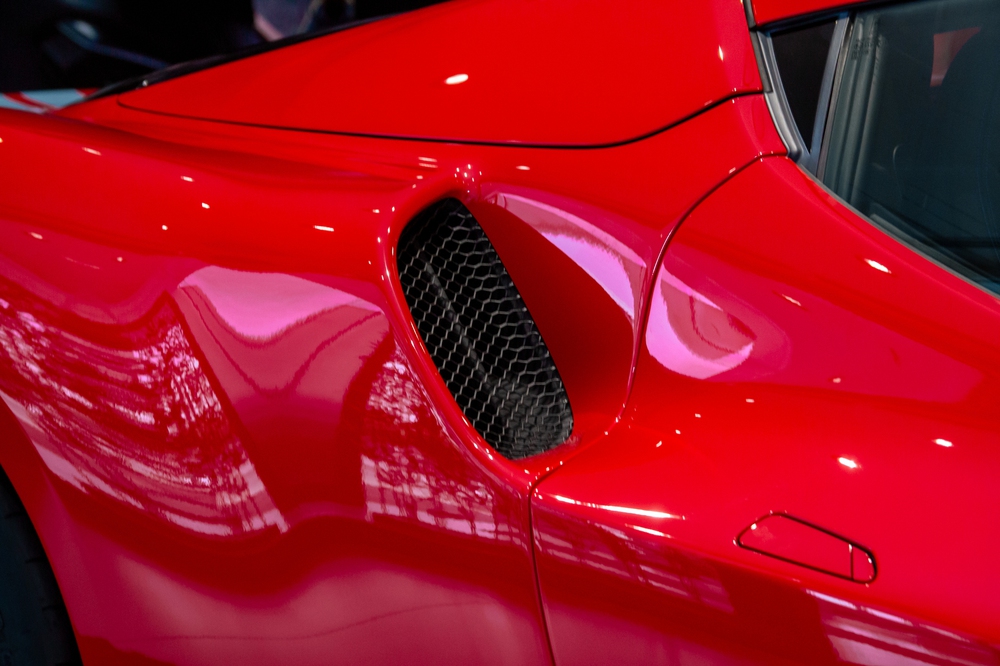 Tôi dự ra mắt kín Ferrari 296 GTS tại VN và được tiết lộ tiền đặt cọc 2,5 tỷ đồng, riêng tiền dải sơn trang trí đã đủ mua Santa Fe - Ảnh 21.