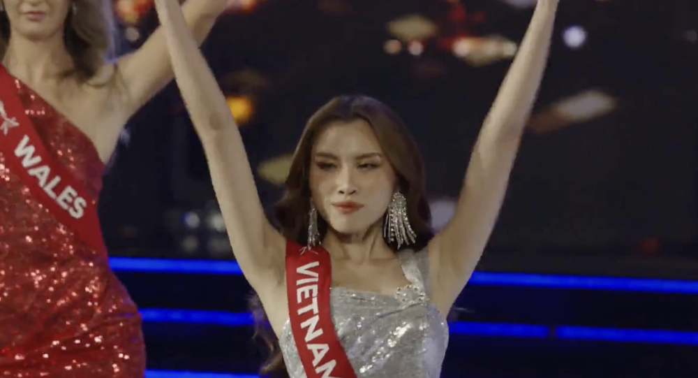 Chung kết Miss Charm 2023: Vương miện danh giá thuộc về người đẹp Brazil, Thanh Thanh Huyền dừng chân ở Top 20 - Ảnh 3.