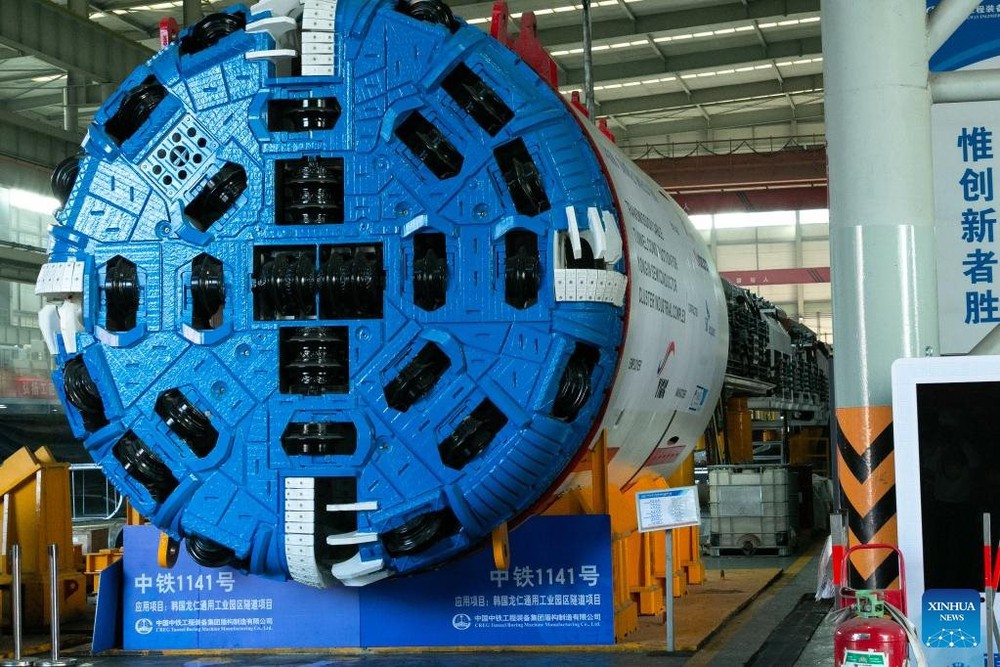 Sức mạnh của Trung Quốc: Nhập máy đào hầm hơn 100 triệu USD quá đắt, tự sản xuất mẫu copy giá rẻ hơn 12 lần, dần thay thế Đức trong ngành thiết bị công nghiệp - Ảnh 4.
