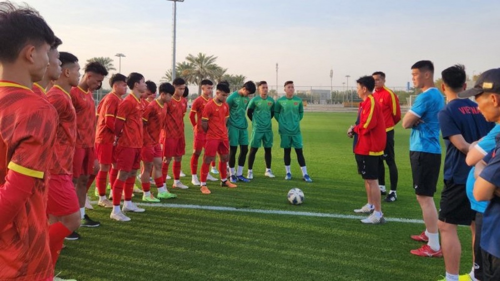 U20 Việt Nam tập luyện trên mặt cỏ đẹp như mơ ở Saudi Arabia - Ảnh 5.