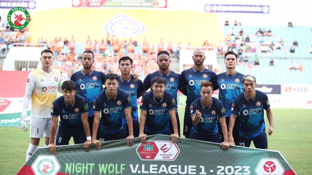 Văn Lâm, Rafaelson đưa Bình Định lên đầu bảng V-League 2023 - Ảnh 1.