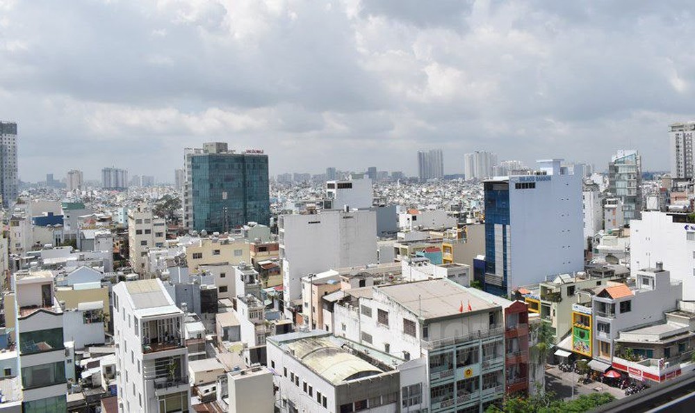 Ngân hàng rao bán loạt bất động sản để thu hồi nợ, nhà ở 65m2 phố Ngọc Hà có giá hơn 17,5 tỷ đồng - Ảnh 1.