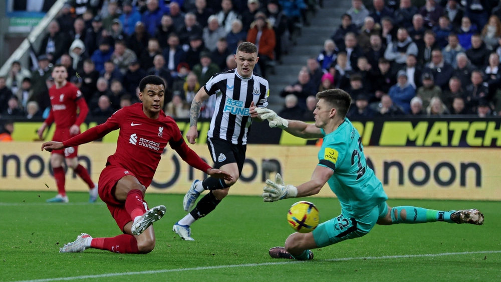 Thắng dễ Newcastle, Liverpool nuôi hy vọng vào top 4 Ngoại hạng Anh - Ảnh 5.