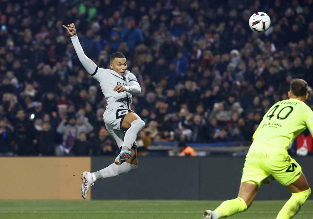 Mbappe gặp vận xui, Messi giải cứu PSG trên sân Montpellier - Ảnh 4. Mbappe gặp vận xui, Messi giải cứu PSG trên sân Montpellier - Ảnh 4.