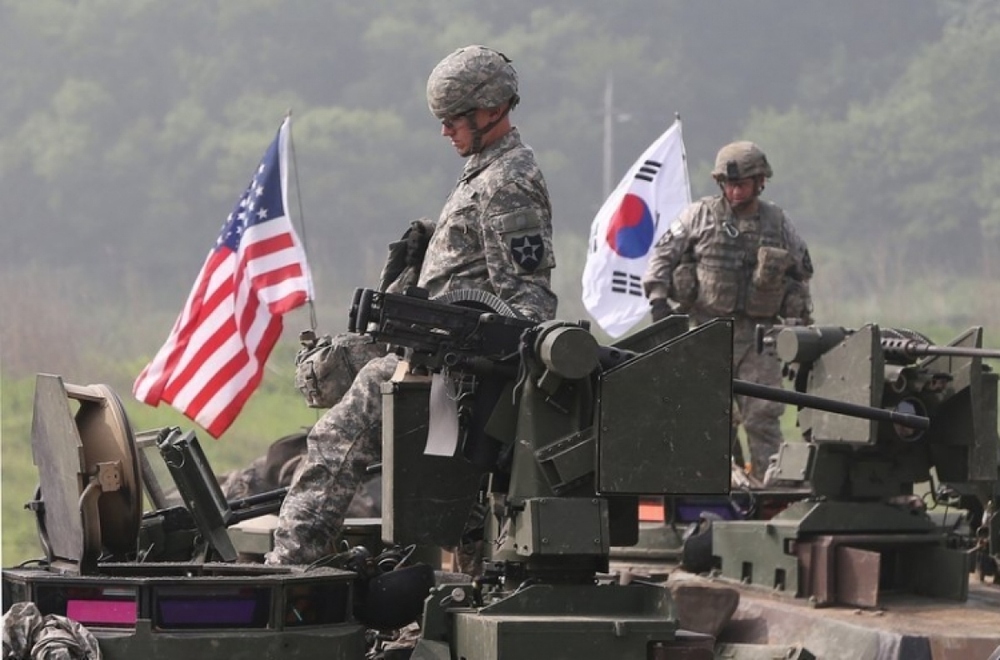 Bán đảo Triều Tiên “chạm lằn ranh đỏ”, đe dọa châm ngòi kho vũ khí khổng lồ - Ảnh 1.