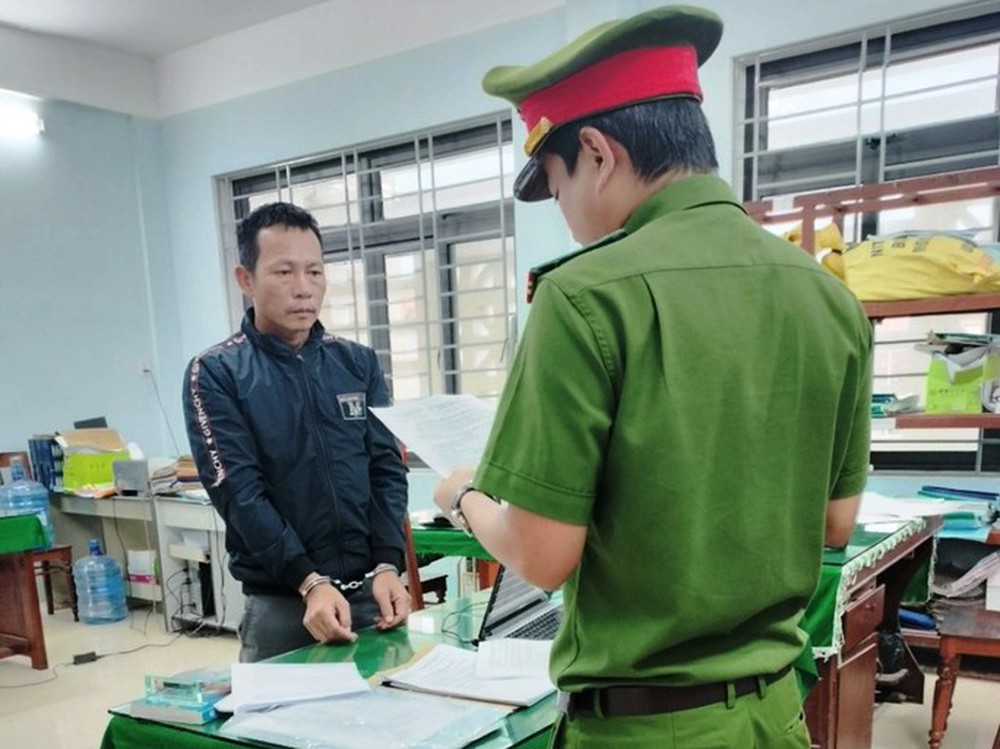 Lai lịch giang hồ cộm cán của người đàn ông đánh gãy 2 tay shipper - Ảnh 1.