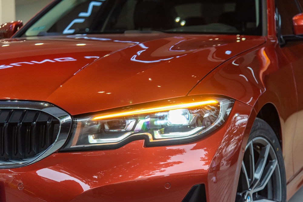 Xe lắp ráp rẻ cả trăm triệu, chiếc BMW 320i nhập này cũng xuống giá hơn 1 tỷ đồng chỉ sau hơn 3 năm sử dụng - Ảnh 3.