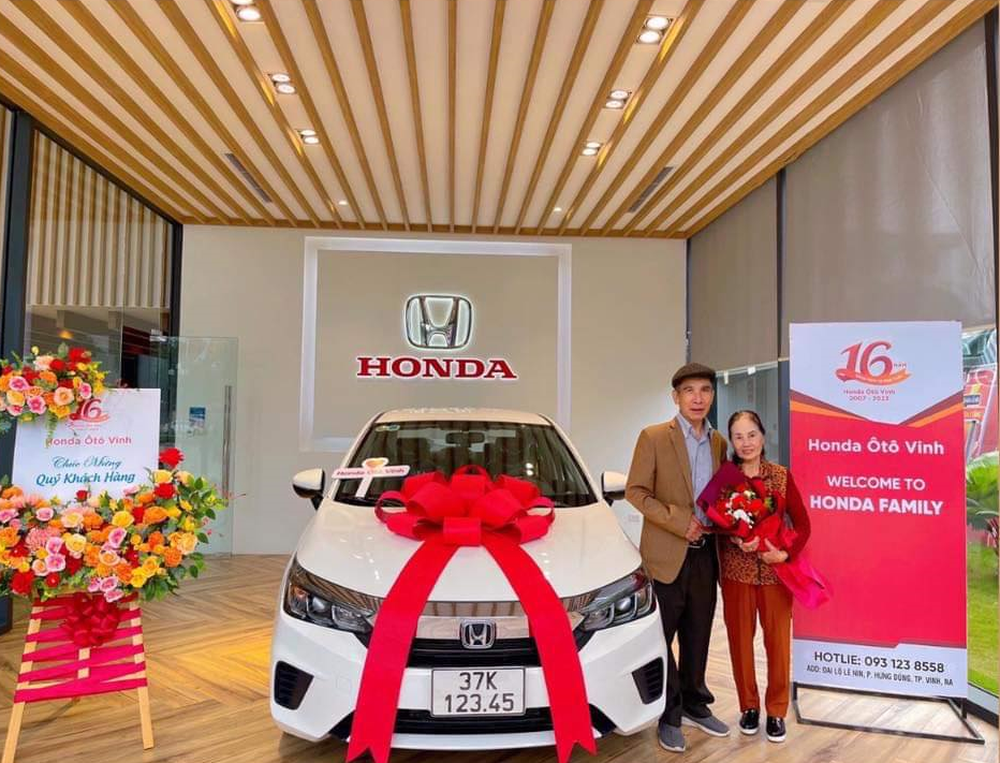 Chủ xe biển số VIP ở Nghệ An được trả giá 1,2 tỷ: ‘Không muốn bán vì đó là món quà con gái tặng’