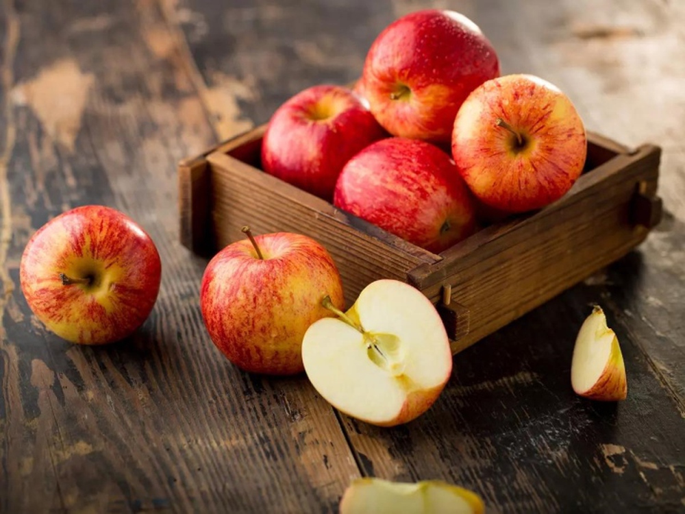Điều gì xảy ra nếu bạn ăn một quả táo mỗi ngày? - Ảnh 2.