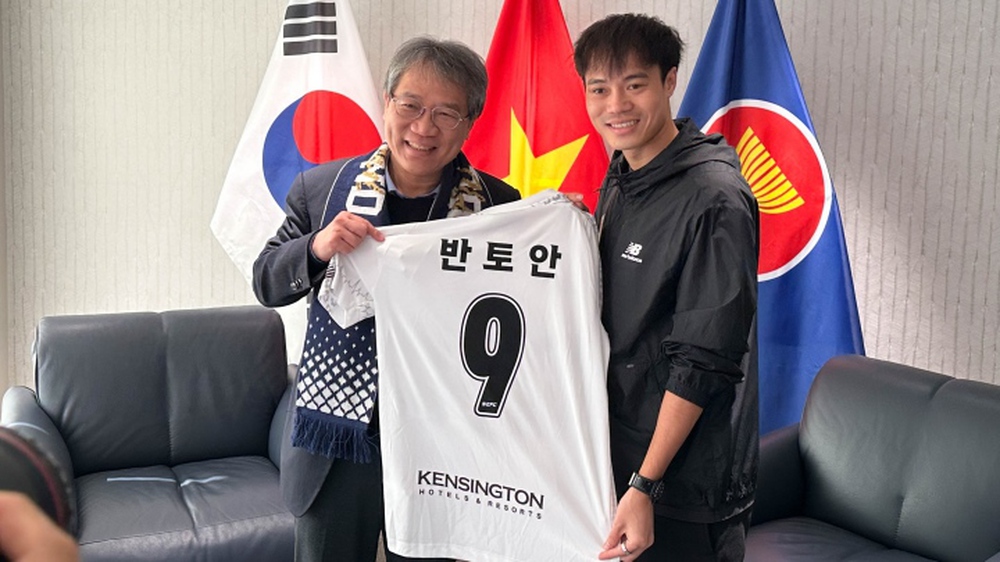 Văn Toàn nhận lời động viên đặc biệt trước trận ra mắt CLB Hàn Quốc - Ảnh 1.