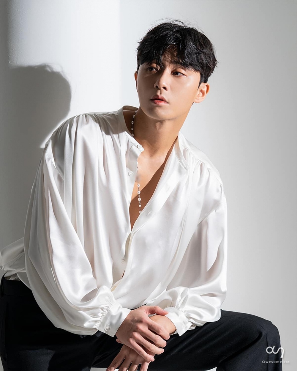 Hé lộ những sự thật ít biết về nam tài tử Park Seo Joon - Ảnh 1.