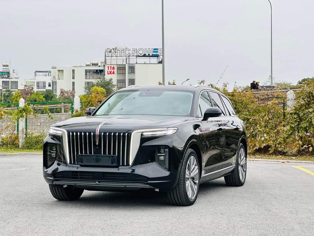 Hai xe giống Rolls-Royce giảm giá hơn nửa tỷ ở Việt Nam: Từ 1,5 tỷ đồng được trang bị đẳng cấp xe chủ tịch - Ảnh 10.