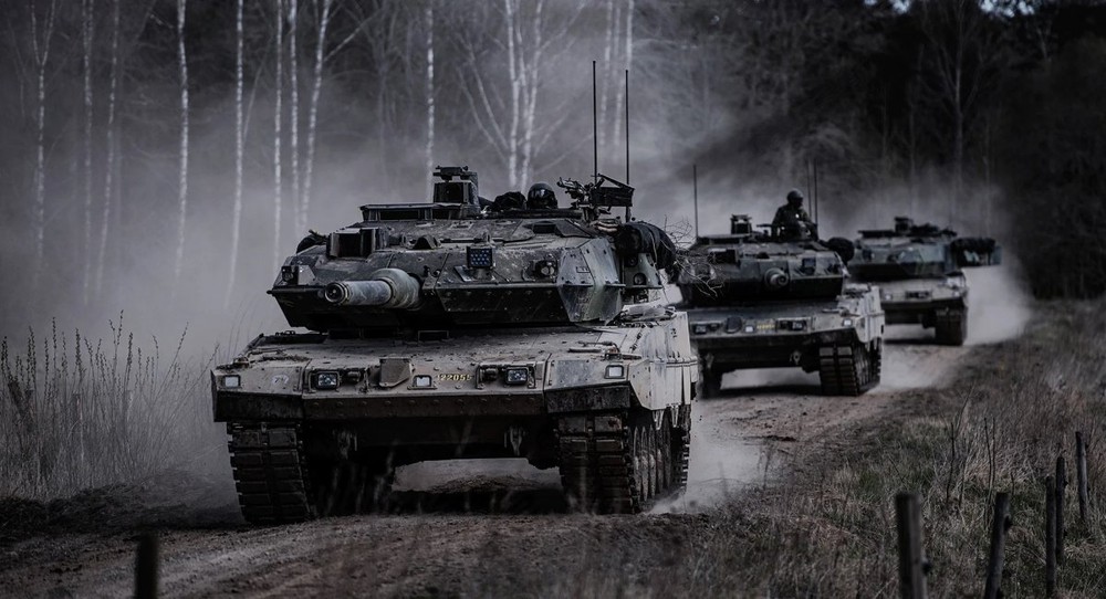 Thụy Điển gia nhập liên minh xe tăng cho Ukraine - Ảnh 1.