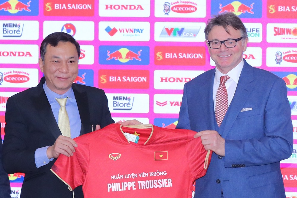 HLV Troussier: SEA Games là tiền đề để tôi hướng tới World Cup cùng tuyển Việt Nam - Ảnh 1.