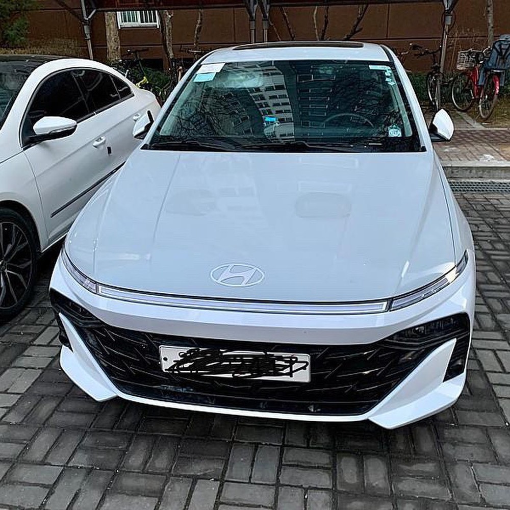 Hyundai Accent 2024 lần đầu lộ diện trần trụi ngoài đường: Trông sang xịn thế này mà về Việt Nam thì Vios liệu có cửa? - Ảnh 2.