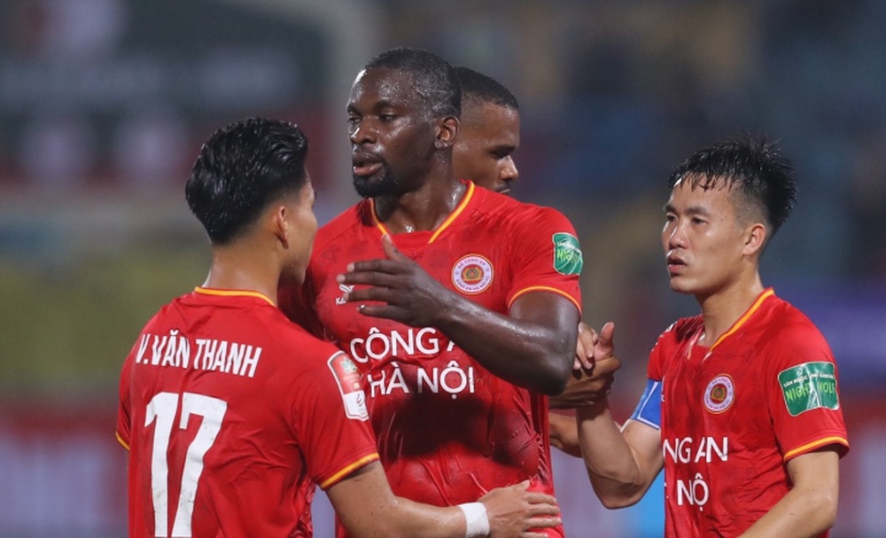 Trực tiếp bóng đá Công an Hà Nội 5-0 Bình Định: Fred lập hat-trick - Ảnh 1.