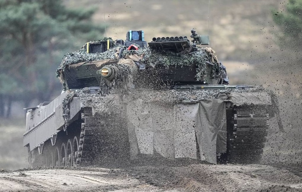 Đức phê duyệt bán xe tăng cũ cho Ukraine - Ảnh 1.