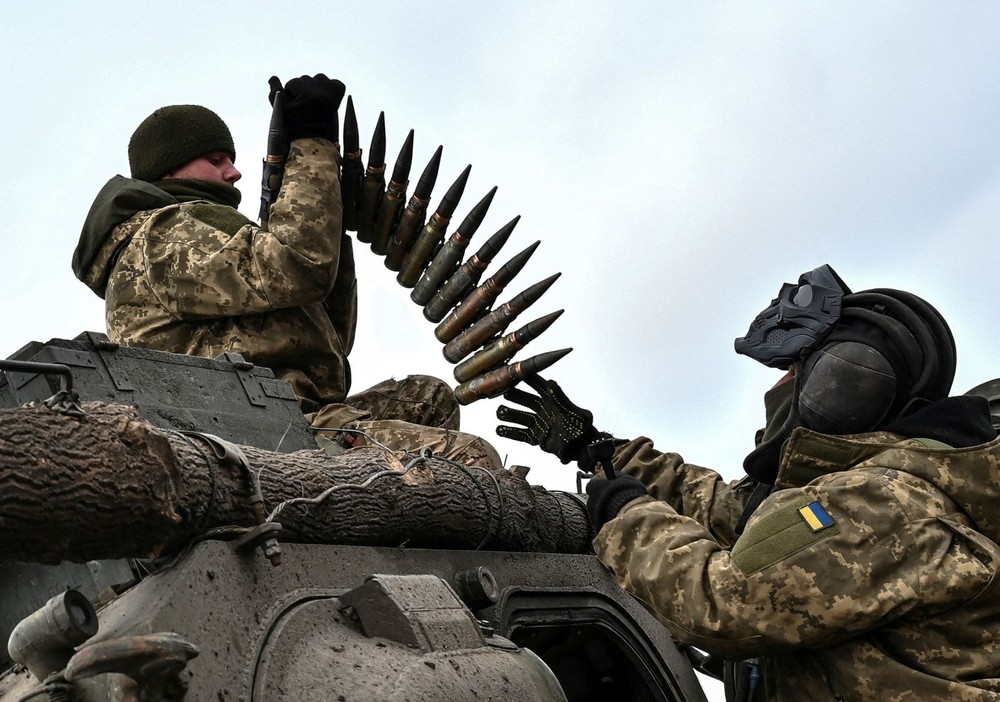 Politico: Thụy Sĩ đang tìm cách lách luật trung lập để tái xuất vũ khí sang Ukraine - Ảnh 2.
