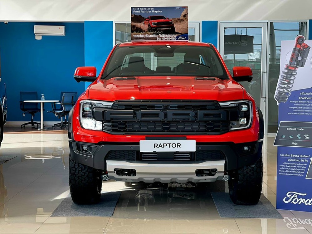 Đại lý báo giá Ford Ranger Raptor 2023 dự kiến 1,329 tỷ đồng, ra mắt ngay tháng sau tại Việt Nam - Ảnh 1.