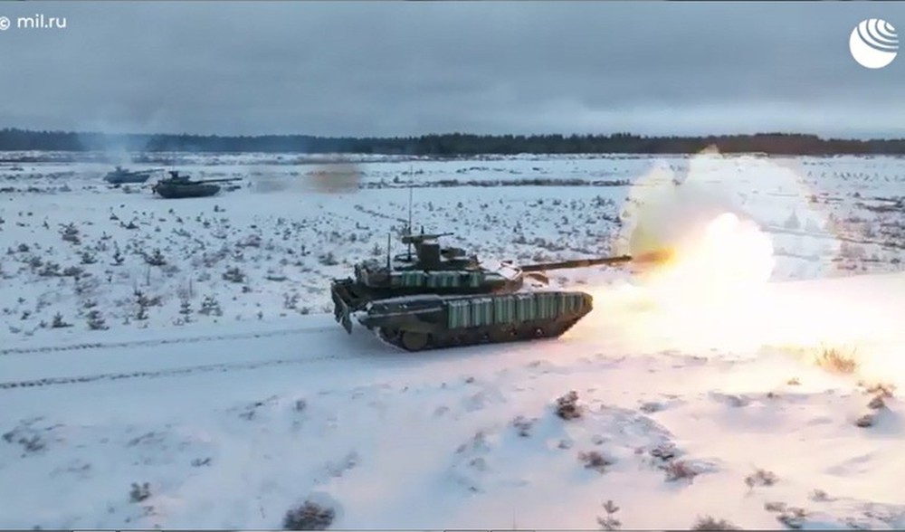 Công bố video T-90M diệt mục tiêu cách 5km - Ảnh 1.