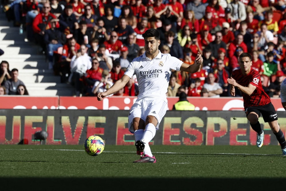 Nacho phản lưới - Asensio đá hỏng 11m, Real Madrid thua đau Mallorca - Ảnh 2.