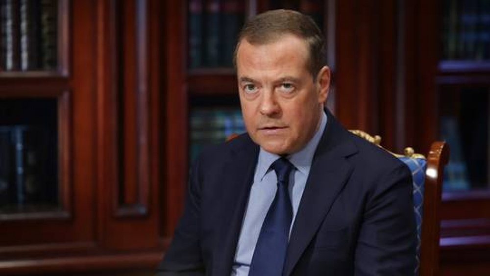 Ông Medvedev: Ukraine đang tiến gần việc thừa nhận thực tế - Ảnh 1.