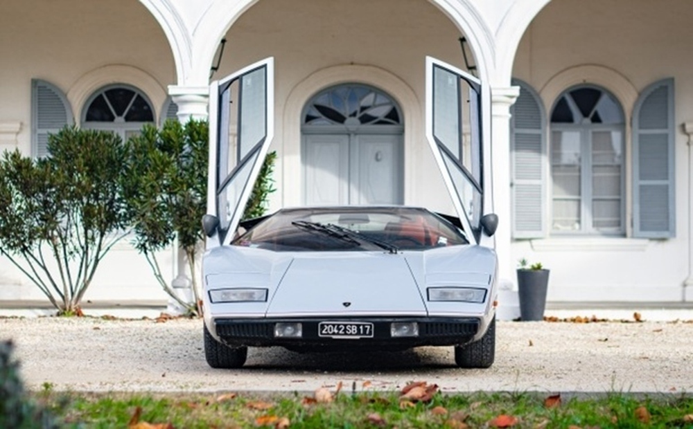 Sau một thập kỷ nằm kho, Lamborghini cực hiếm vẫn có giá 24 tỷ đồng - Ảnh 1.