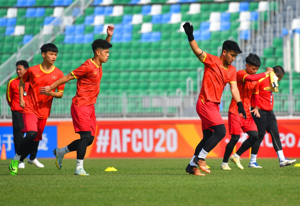 Trực tiếp U20 Việt Nam - U20 Australia: Nghĩ về chiến thắng - Ảnh 2.