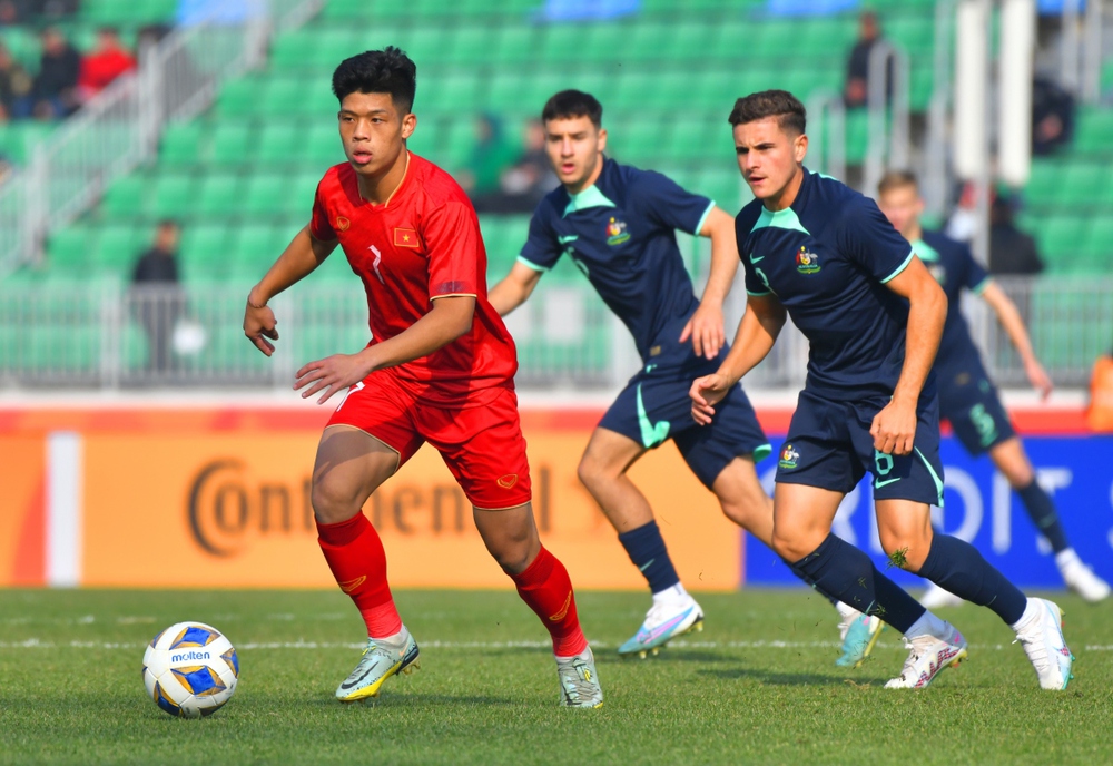 Trực tiếp U20 Việt Nam 1-0 U20 Australia: Siêu phẩm của sao trẻ HAGL - Ảnh 1.