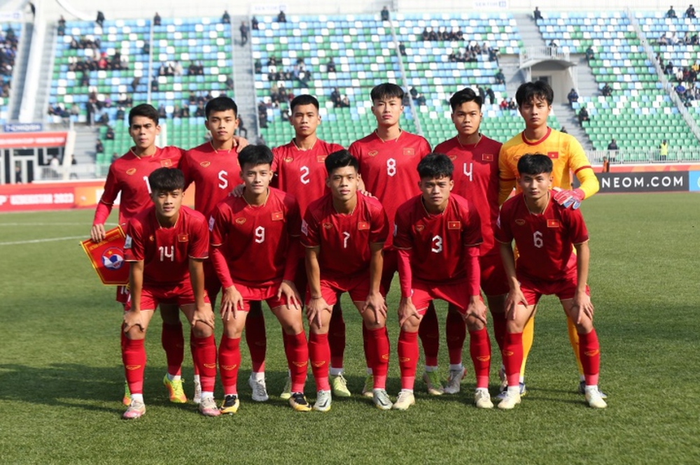 Bảng xếp hạng U20 châu Á 2023: U20 Việt Nam gây bất ngờ - Ảnh 1.