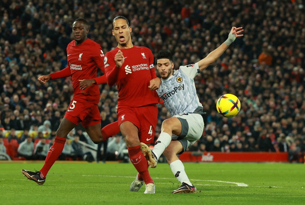 Salah ghi bàn, Liverpool thổi lửa vào cuộc đua top 4 Ngoại hạng Anh - Ảnh 3.