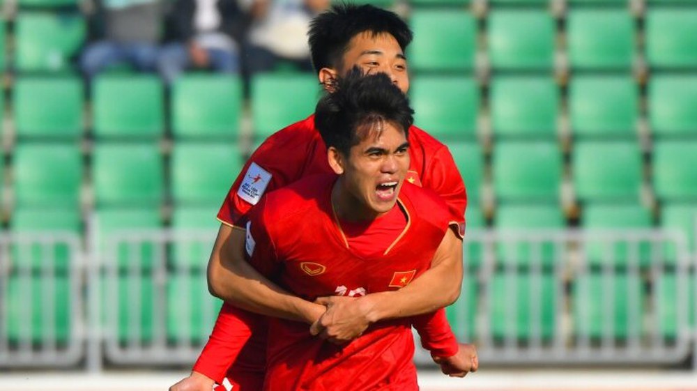 Lý do 5 cầu thủ U20 trong tầm ngắm của HLV Troussier lỡ hẹn với U23 Việt Nam - Ảnh 1.