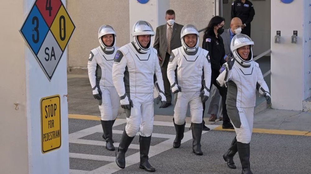 NASA: Phi hành đoàn của SpaceX Crew-5 trở về trái đất an toàn - Ảnh 1.